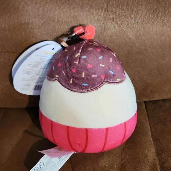NWT 5” Elpha the Cupcake Squishmallow FTM Ltd Edition - Picture 3 of 7
